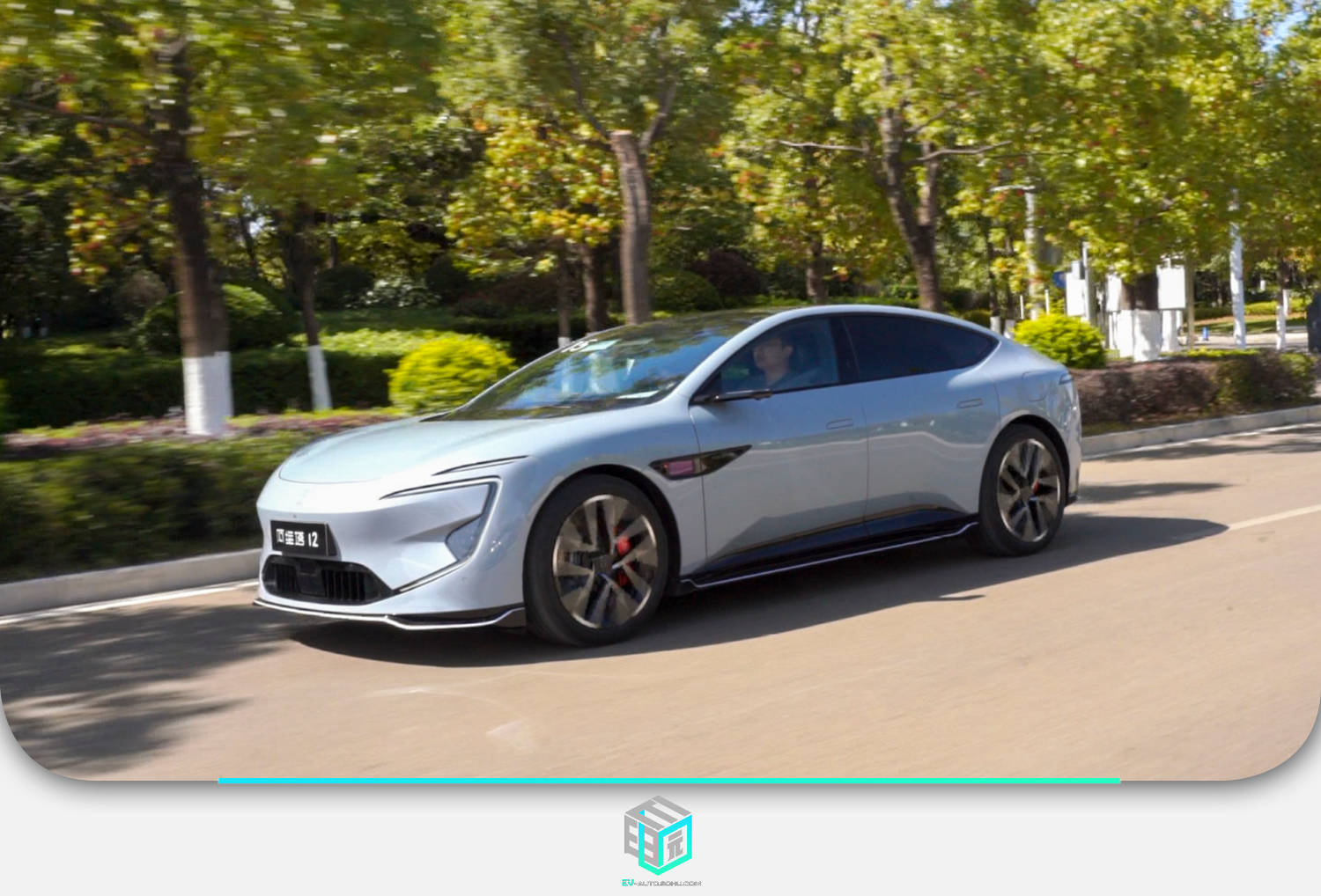 鸿蒙座舱4.0/无图城市NCA 阿维塔12究竟有多强！6