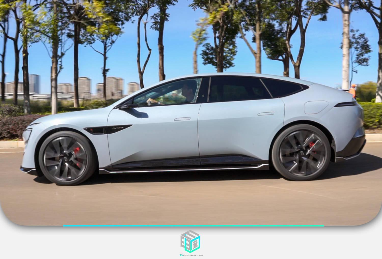 鸿蒙座舱4.0/无图城市NCA 阿维塔12究竟有多强！7